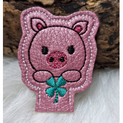 Stickdatei - ITH Stifteaufsatz Schwein Klee